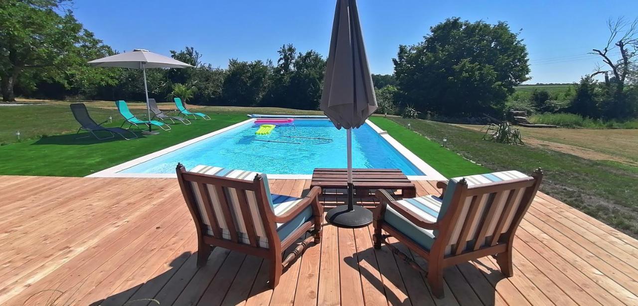 Domaine De Gaia, Piscine, Petanque, Ping Pong, Proche Saint-Emilion Bed & Breakfast Guillac  Екстериор снимка