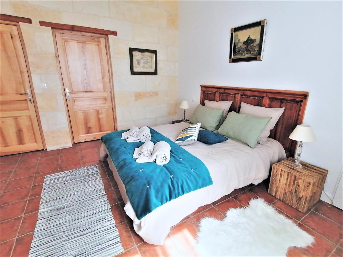 Domaine De Gaia, Piscine, Petanque, Ping Pong, Proche Saint-Emilion Bed & Breakfast Guillac  Екстериор снимка