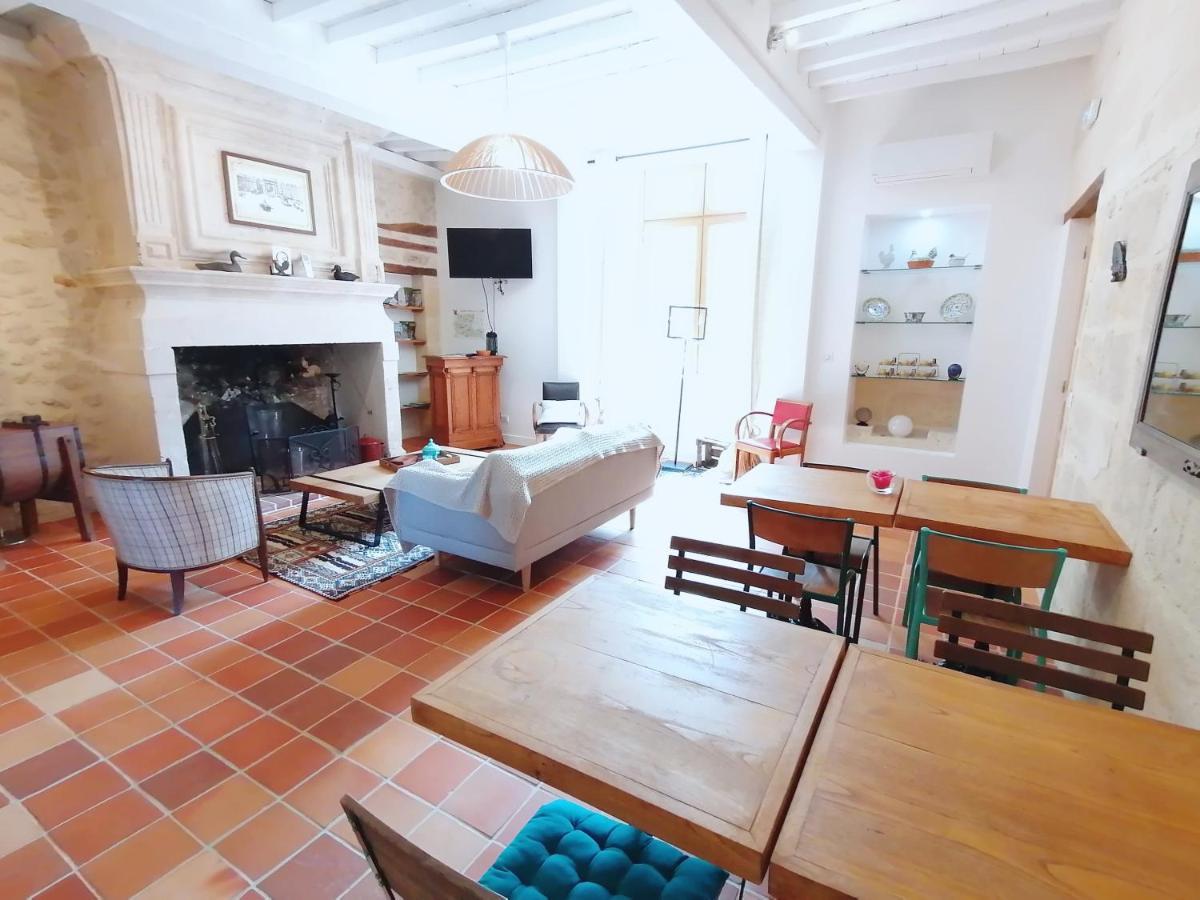 Domaine De Gaia, Piscine, Petanque, Ping Pong, Proche Saint-Emilion Bed & Breakfast Guillac  Екстериор снимка