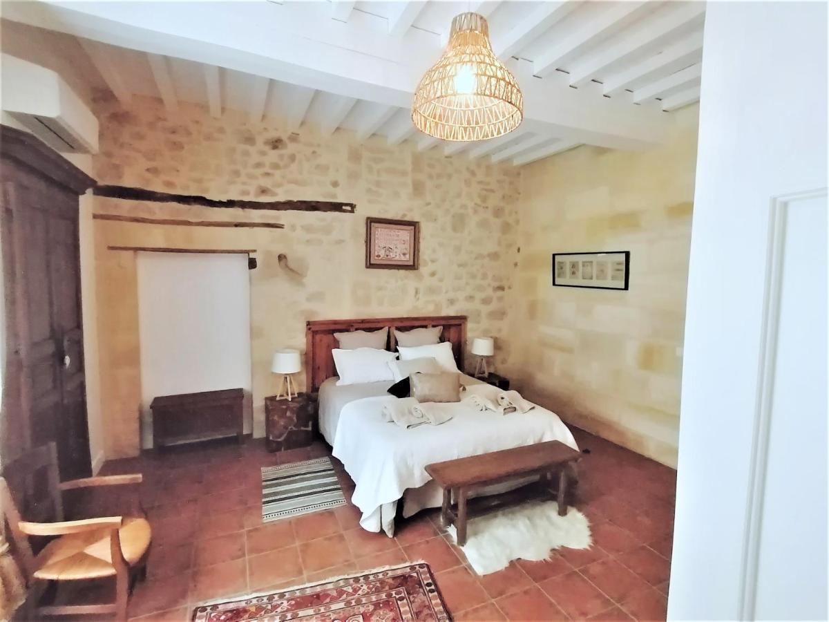Domaine De Gaia, Piscine, Petanque, Ping Pong, Proche Saint-Emilion Bed & Breakfast Guillac  Екстериор снимка