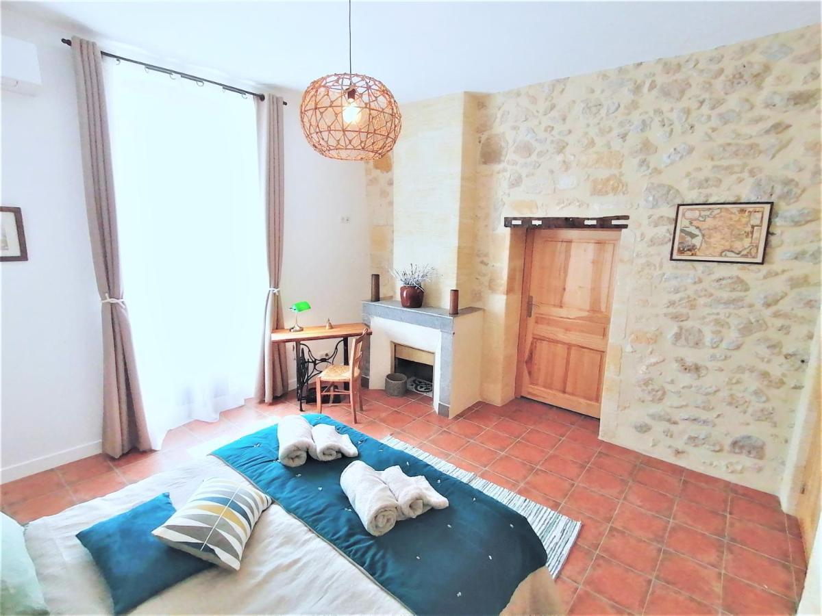 Domaine De Gaia, Piscine, Petanque, Ping Pong, Proche Saint-Emilion Bed & Breakfast Guillac  Екстериор снимка